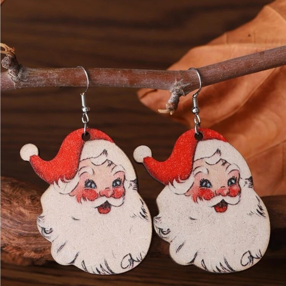 Vintage Style Santa Earrings - Picture 4 of 5